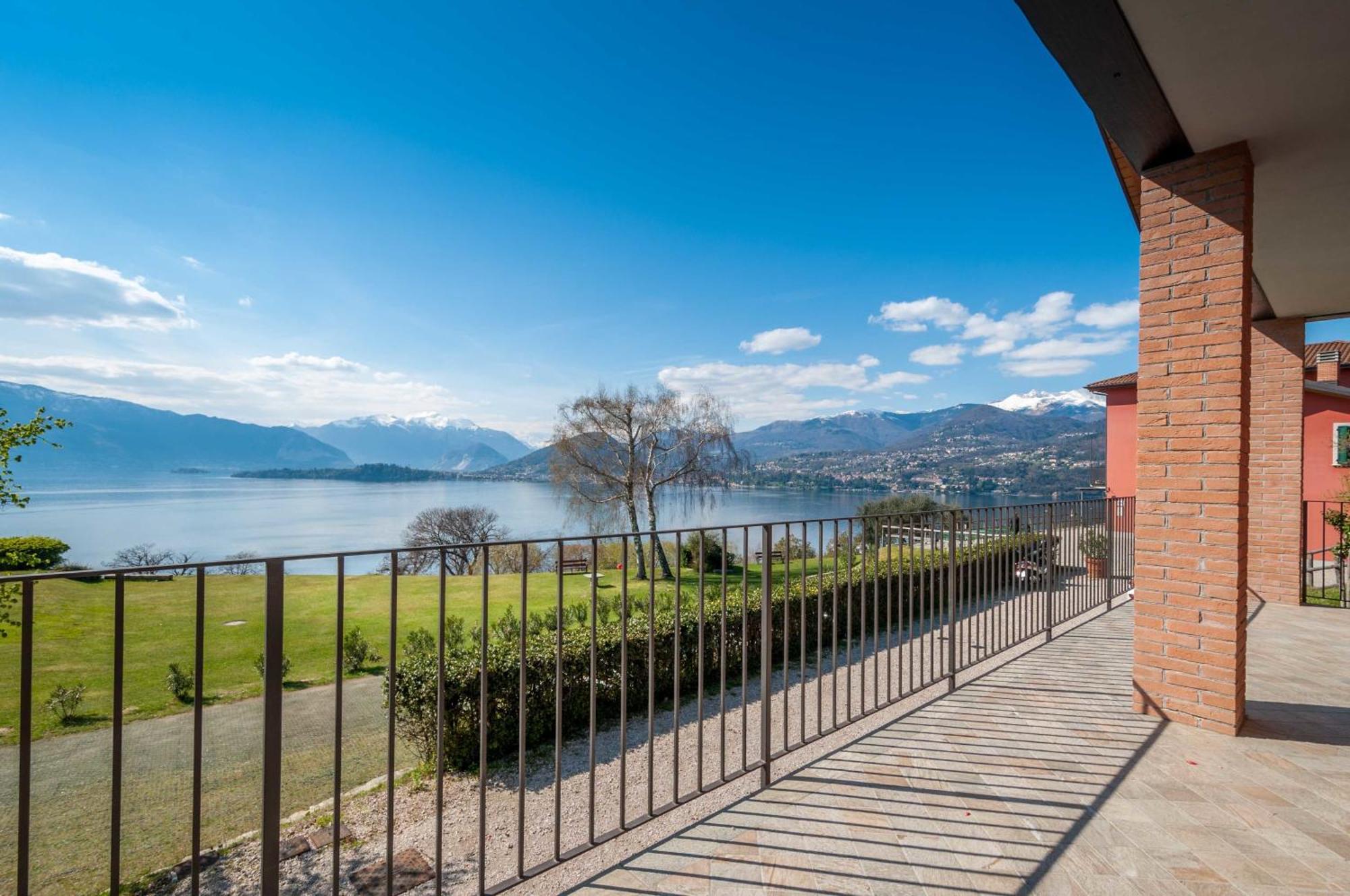 Locanda Pozzetto Laveno-Mombello Δωμάτιο φωτογραφία